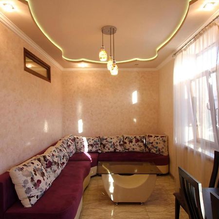 Amiryan Street 1 Bedroom Deluxe Apartment With Balcony Am104 Jerevan Eksteriør bilde