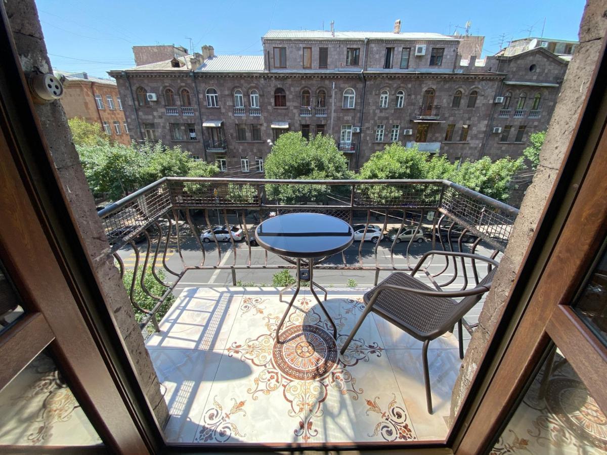 Amiryan Street 1 Bedroom Deluxe Apartment With Balcony Am104 Jerevan Eksteriør bilde
