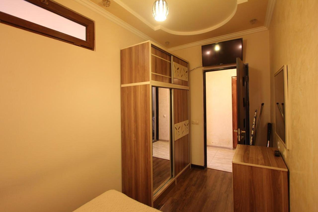 Amiryan Street 1 Bedroom Deluxe Apartment With Balcony Am104 Jerevan Eksteriør bilde